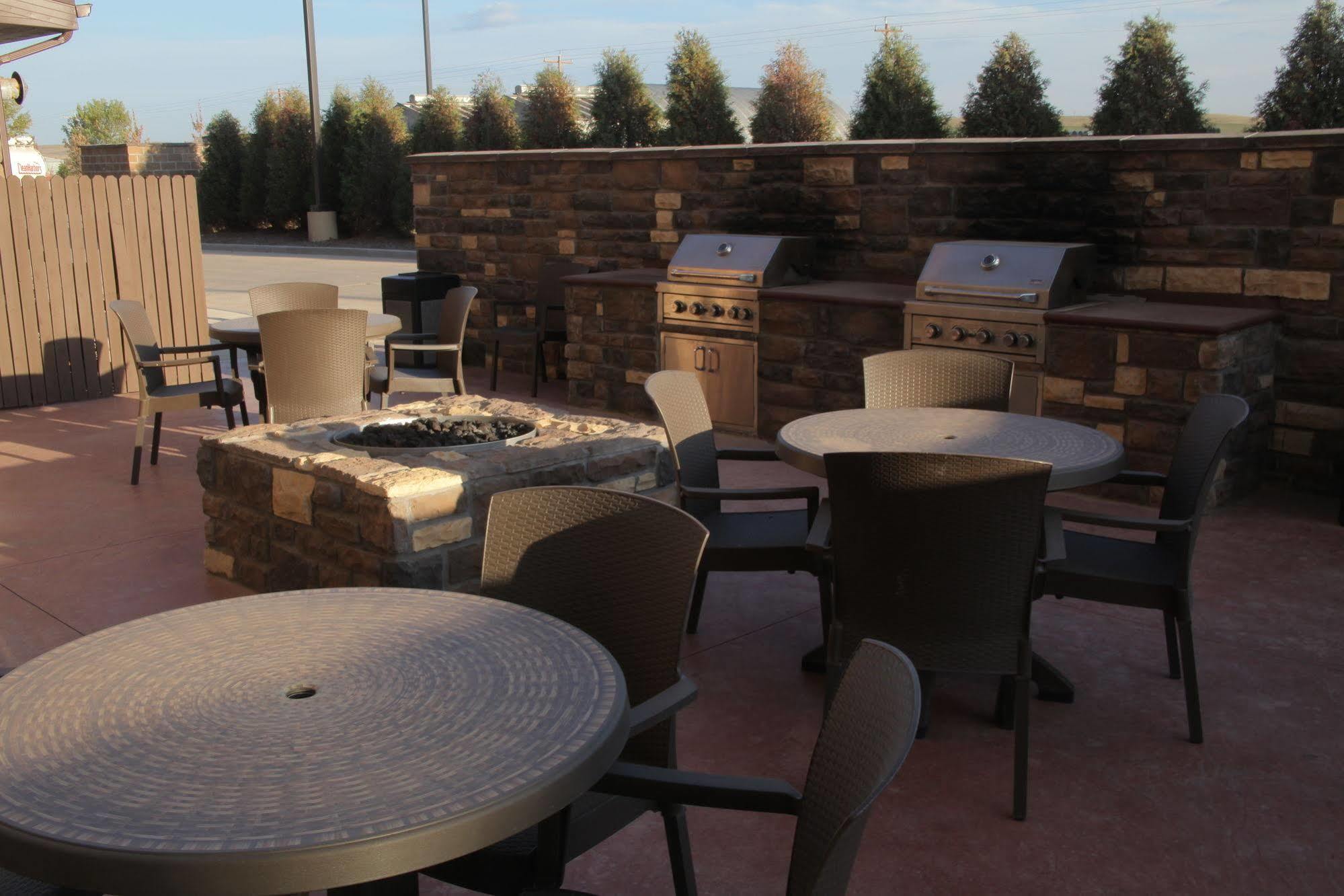 Little Missouri Inn & Suites New Town Zewnętrze zdjęcie
